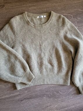 Uniqlo U Heathered 100% Wool Olive-Taupe Ribbed Knit Sweater